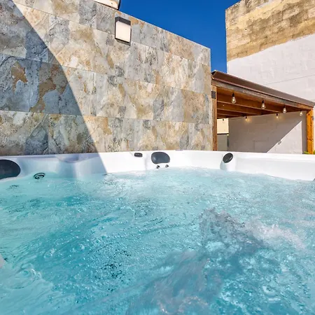 Ferienhaus Luxury House *