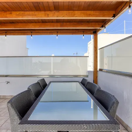 Luxury House Ferienhaus *