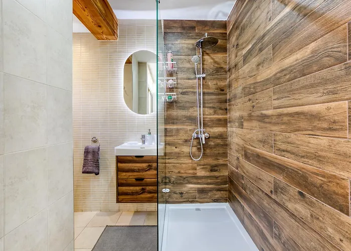 Luxury House Case de vacanță *