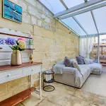 Luxury House * Sliema