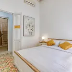 Luxury House * Sliema