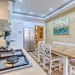 Luxury House Holiday home Sliema