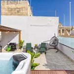 Luxury House * Sliema